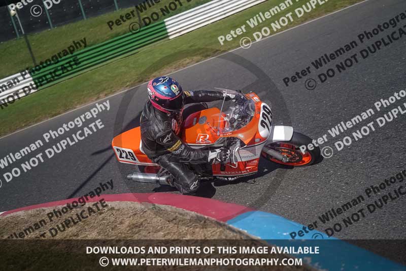 enduro digital images;event digital images;eventdigitalimages;mallory park;mallory park photographs;mallory park trackday;mallory park trackday photographs;no limits trackdays;peter wileman photography;racing digital images;trackday digital images;trackday photos